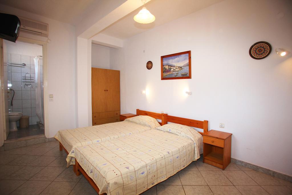 Alexandros Rooms & Studios Skopelos Pokoj fotografie