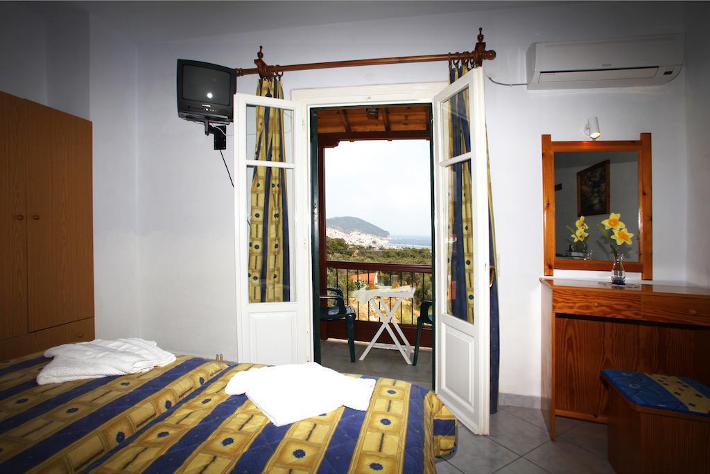 Alexandros Rooms & Studios Skopelos Pokoj fotografie